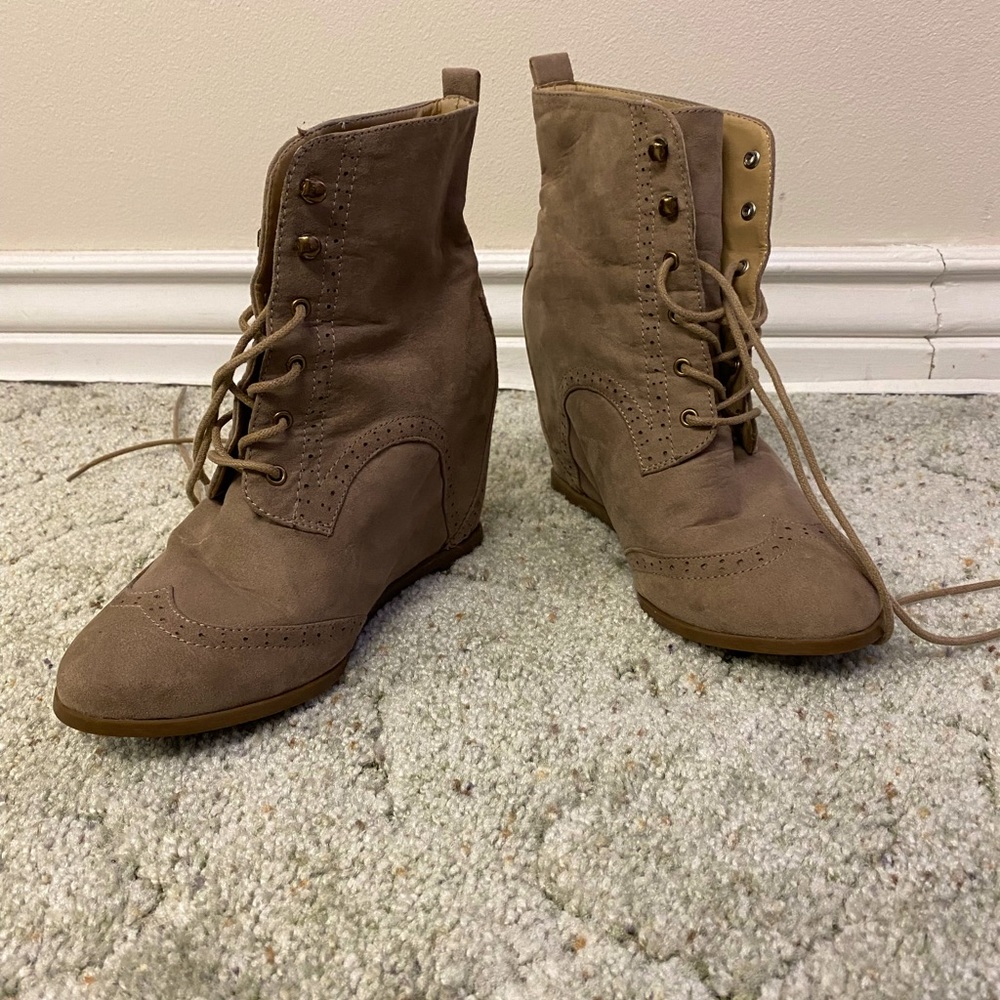 High heel, ankle booties, Forever 21, size 9